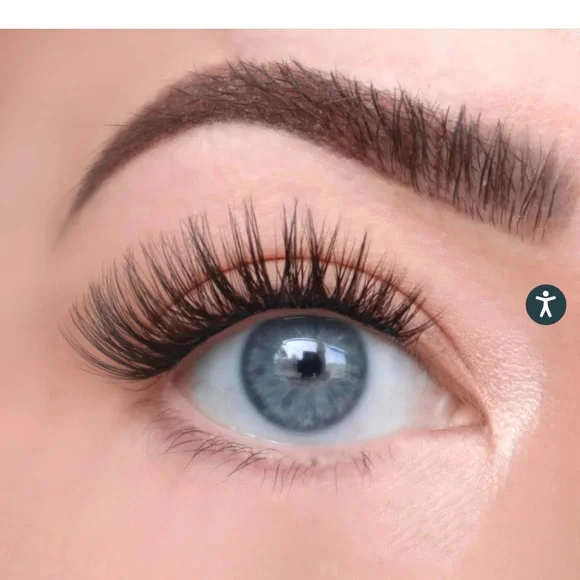 Flutterhabit lashes - Picture 4 of 7